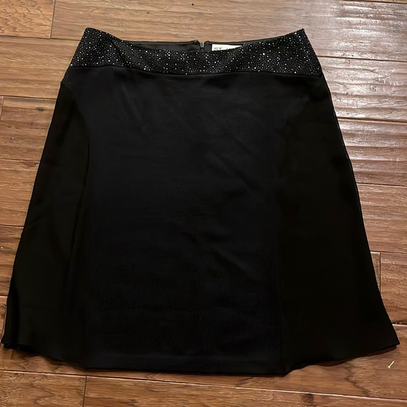 St. John Evening Black Fashion Fit Midi Skirt Size 14 - Picture 1 of 8
